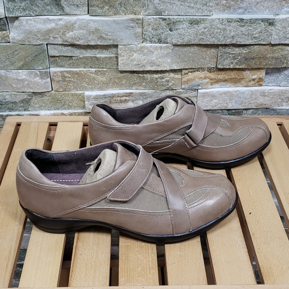 🎁 Clarks  Showstopper Women's Loafer - Picture 3 of 7